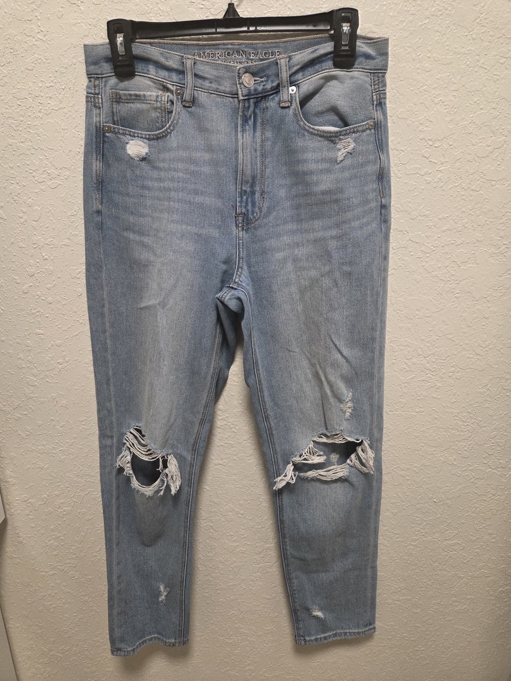 American Eagle Outfitters Light Wash Distressed Boyfriend Jeans